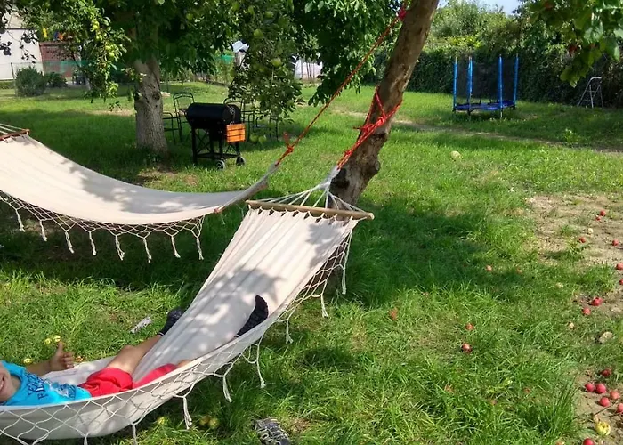 Wanda - Duzy Ogrod Z Hot-tube I Sauna *