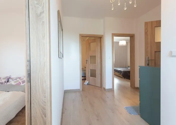 Wanda - Duzy Ogrod Z Hot-tube I Sauna Villa *